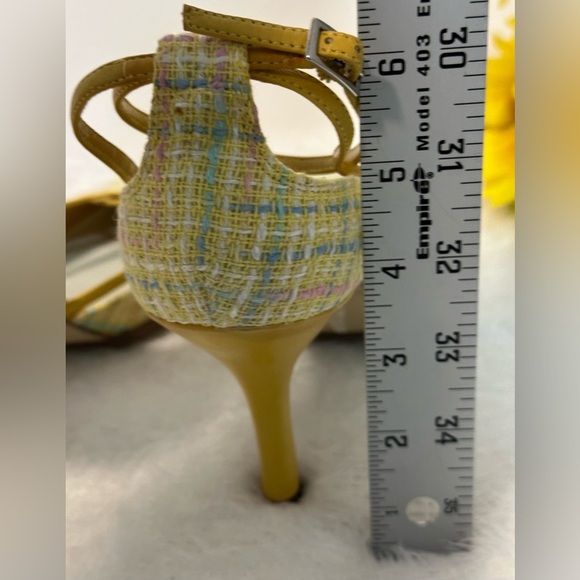 Nine West Yellow Quilted Heels💛 - Picture 5 of 8